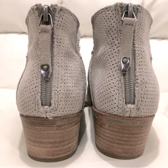 Dolce Vita Karsen Leather Bootie - Picture 4 of 15